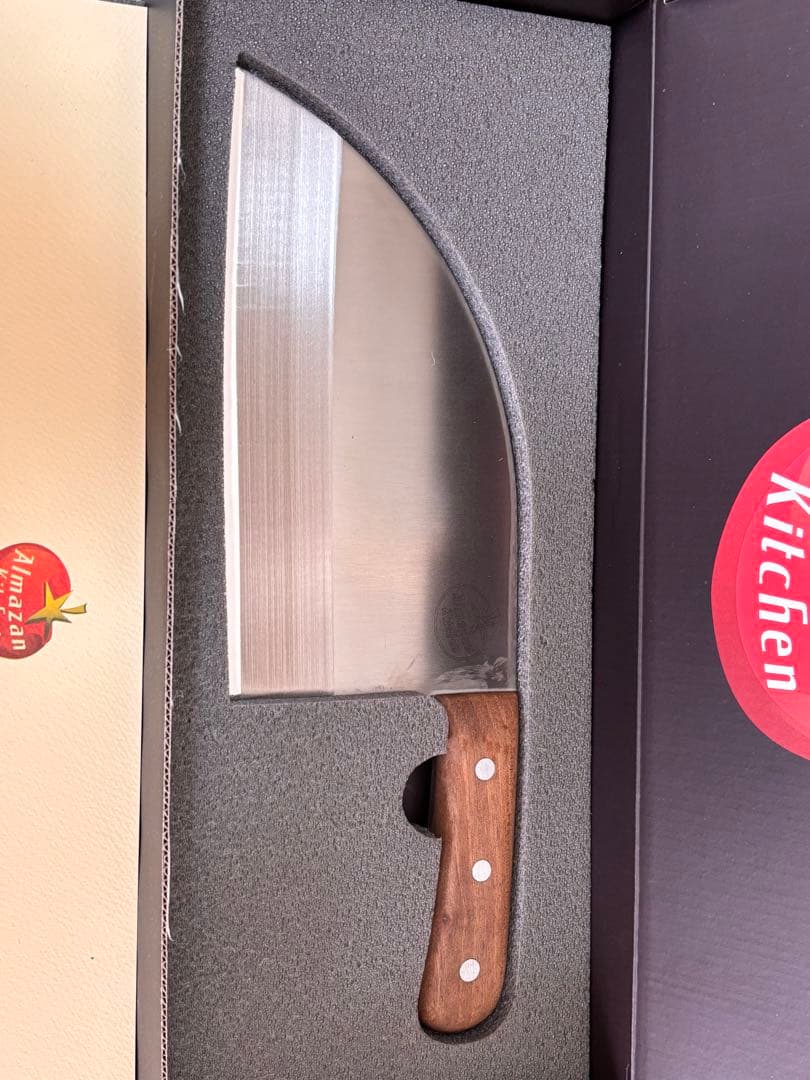 Almazan Kitchenセルビアンシェフナイフ