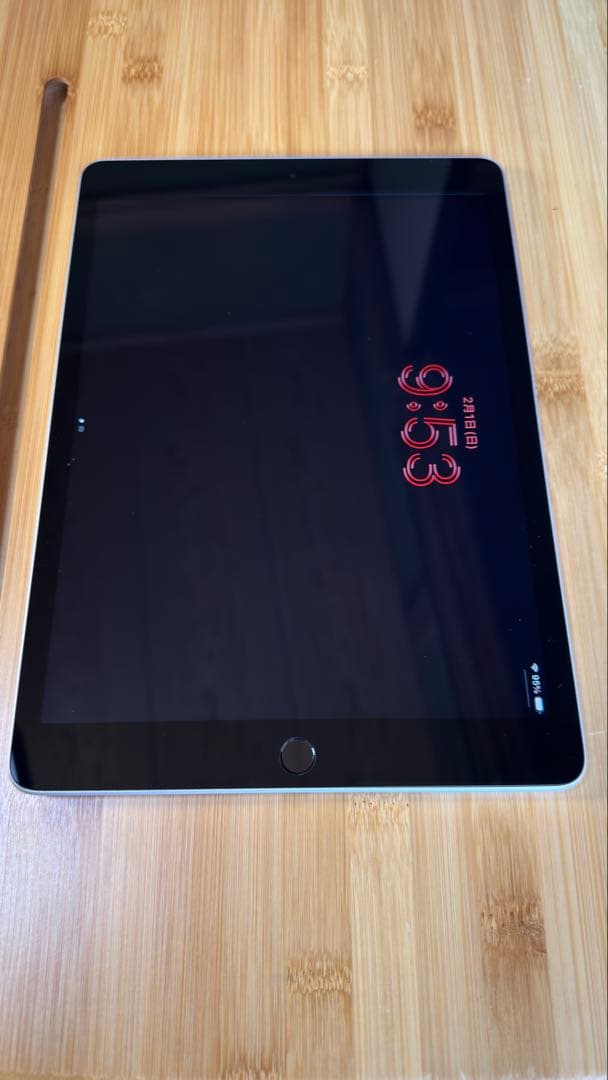 iPad 第9世代 64GB Wi-Fi Smart Keyboard付き