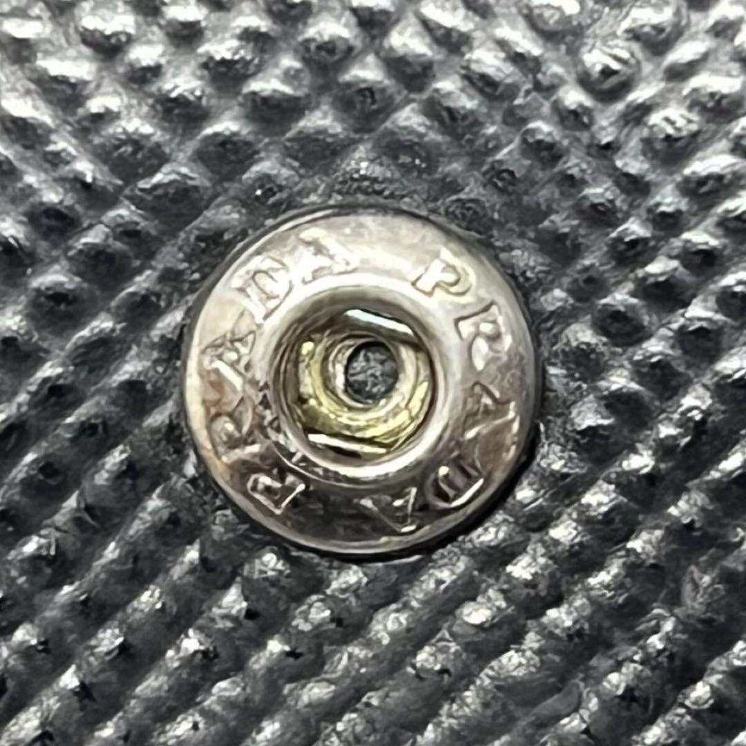 高級✨プラダ　ケース　三角ロゴ　型押し　レザー　サフィアーノ　黒