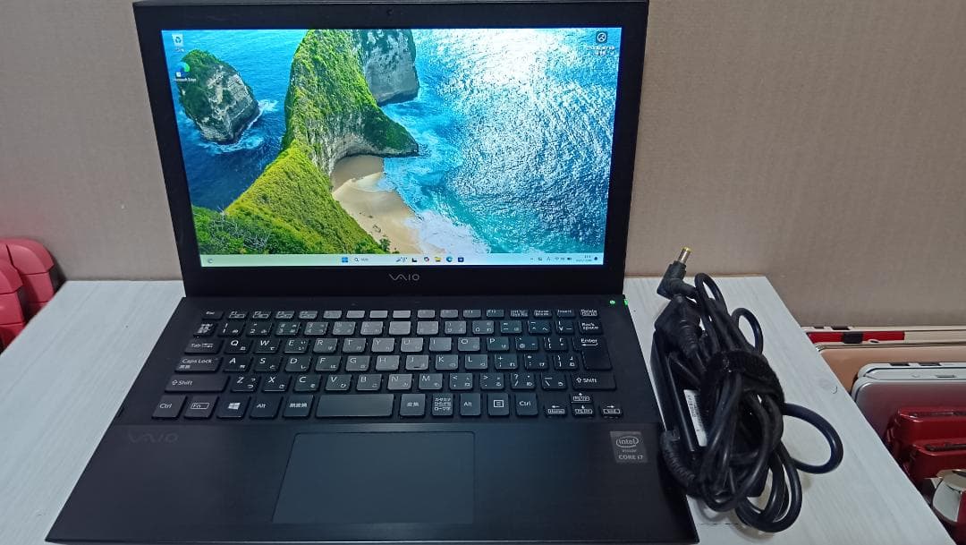 しげVaio VJP111 4世代i7　美品　Office付