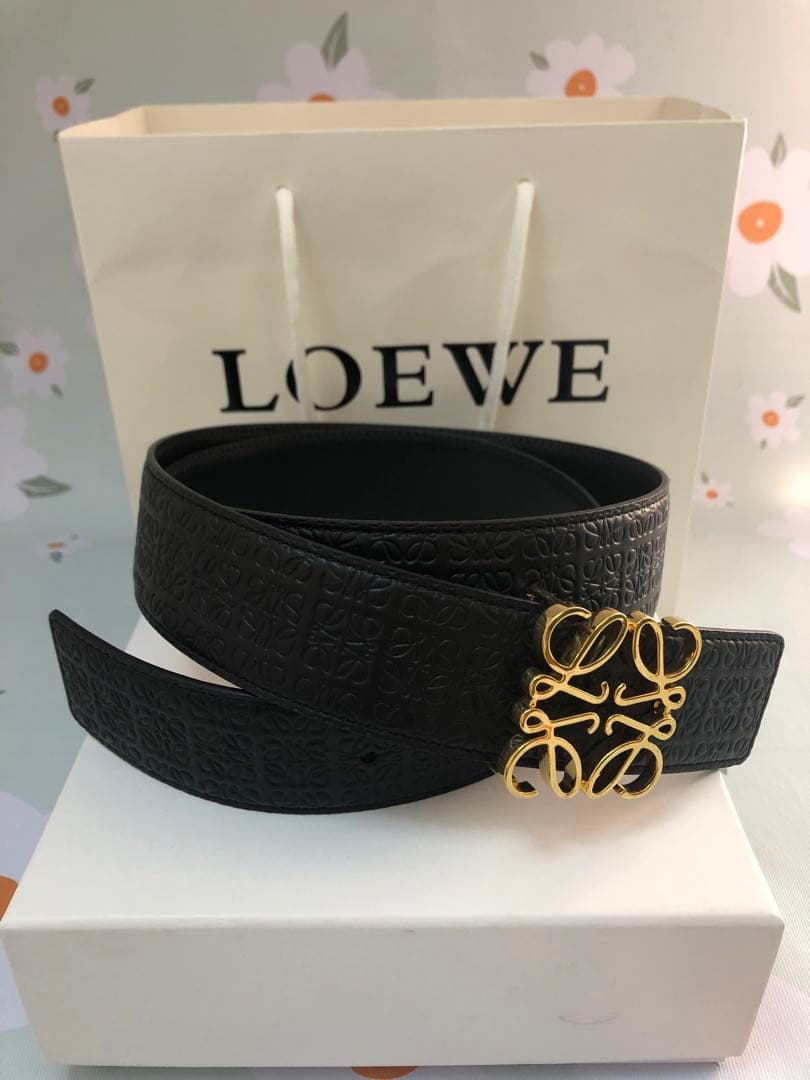 ロエベ　 アナグラムバックルベルト レザー　EUR95/110センチ　超美品