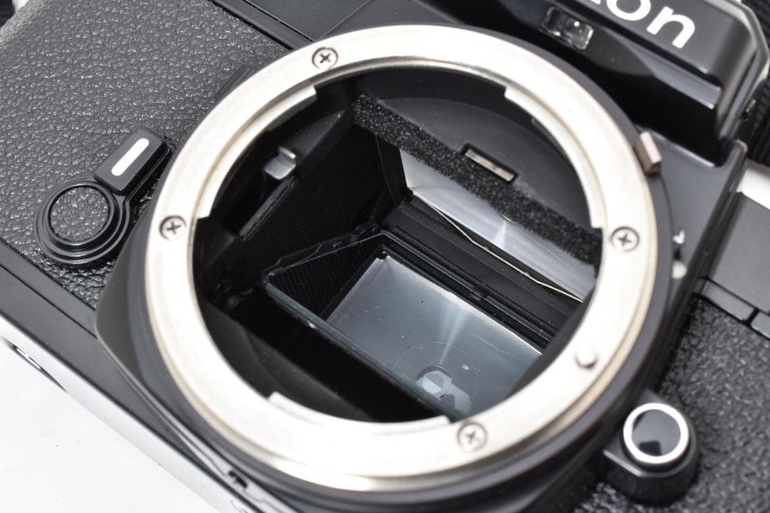 超美品 NIKON FE ブラック フィルムカメラ　モルト新品交換済 H001