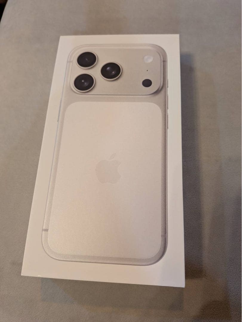 Apple iPhone 17 Pro シルバー 256G 本体