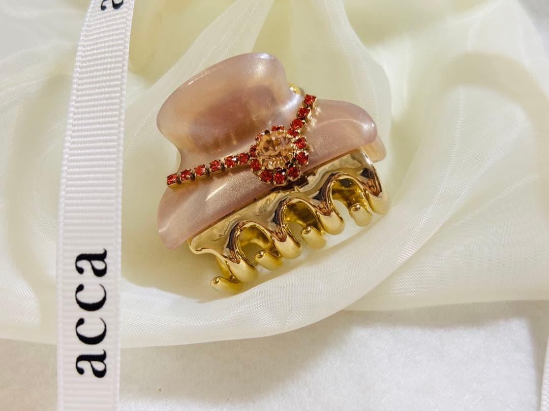 【極美品】acca クリップ　スワロフスキー　ヘアクリップ