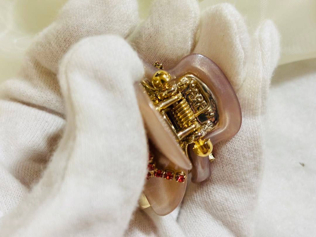 【極美品】acca クリップ　スワロフスキー　ヘアクリップ