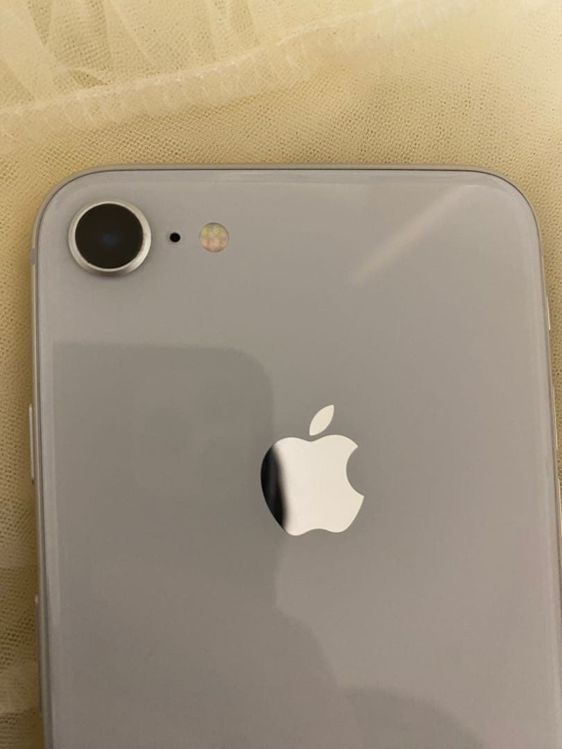 Apple iPhone8 ホワイト 本体