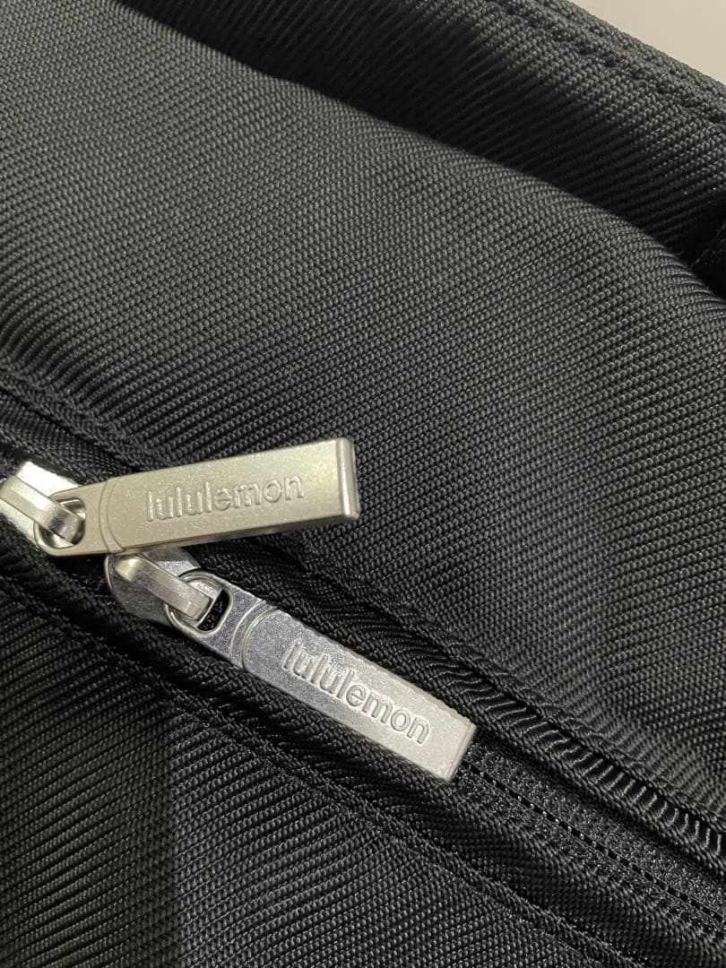 ルルレモン　ボストンバック　新品未使用