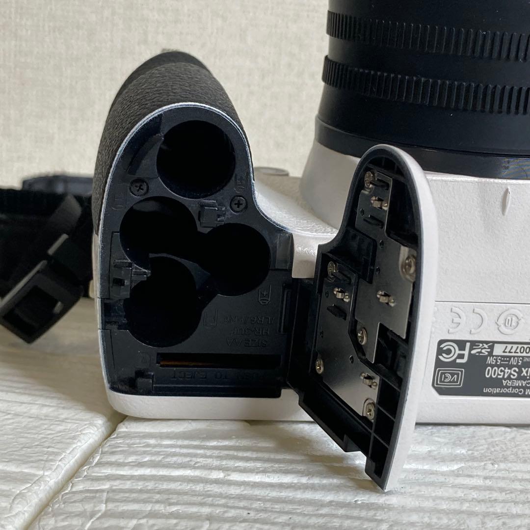 FUJIFLIM Finepix S4500 デジカメ 白 コンデジ 動作品