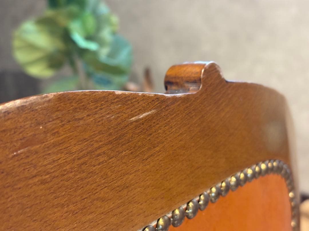 希少　アンティーク　クラシック　鋲打ち　猫脚　ボタンダウン　レザーチェア　GG