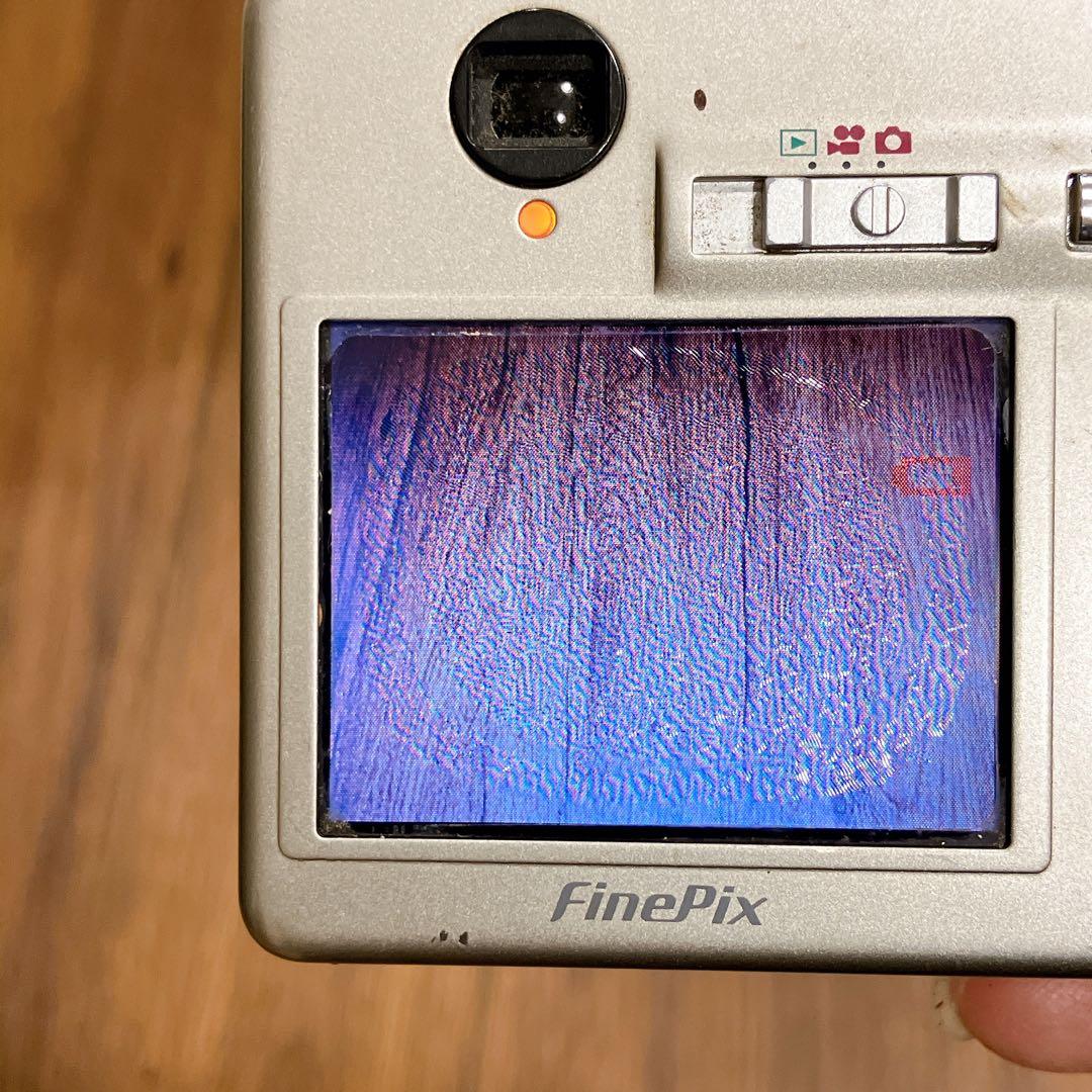 【動作品】FUJIFILM Finepix F450 コンパクトデジタルカメラ