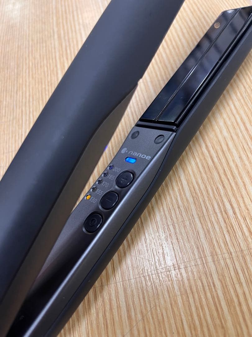 パナソニック　Panasonic ストレートアイロン　ナノケア　EH-HS0J