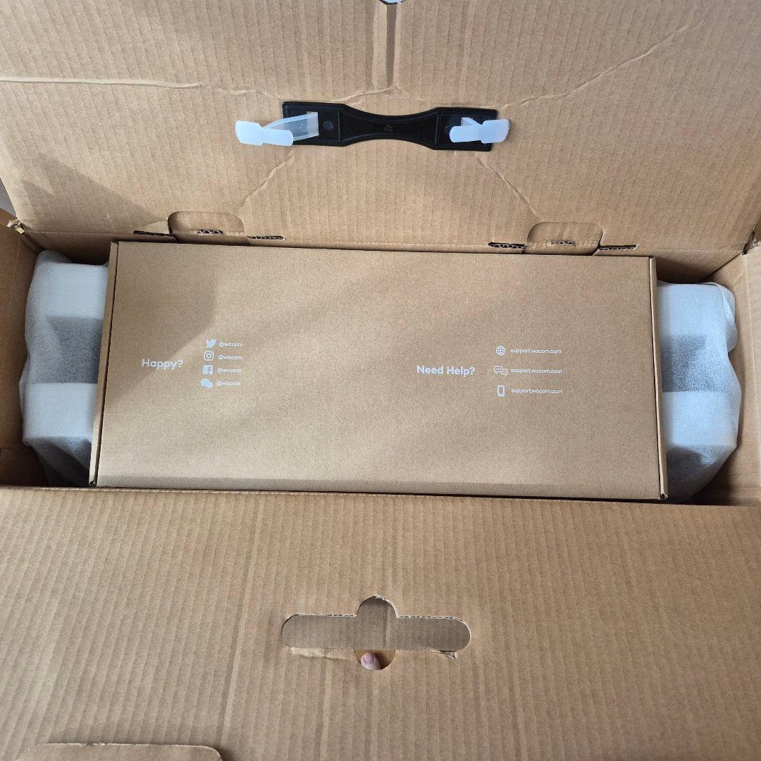 ワコム 液タブ Wacom Cintiq 22 DTK-2260