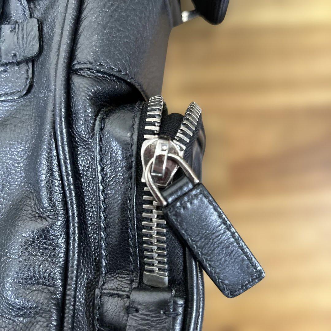 希少　プラダ　PRADA ブラック メッセンジャーバッグ　バッファロー革　黒