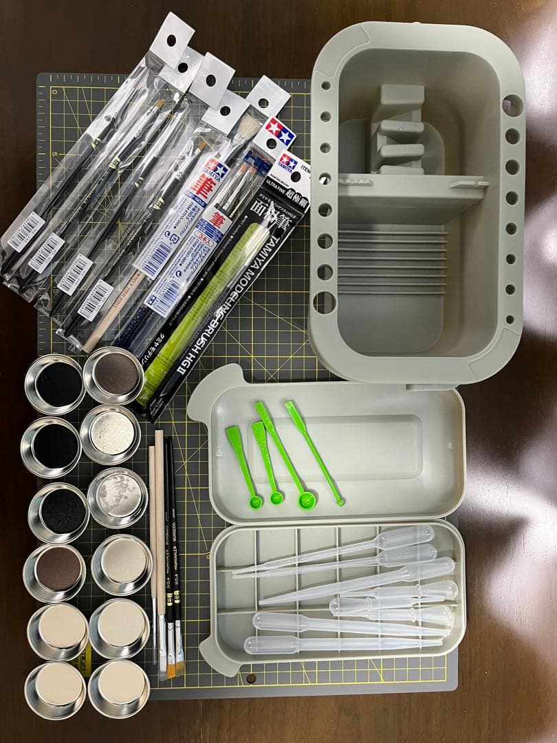 ガンプラ 塗装 道具 ジャンク 未使用品 保管品 塗料 プラモデル バンダイ