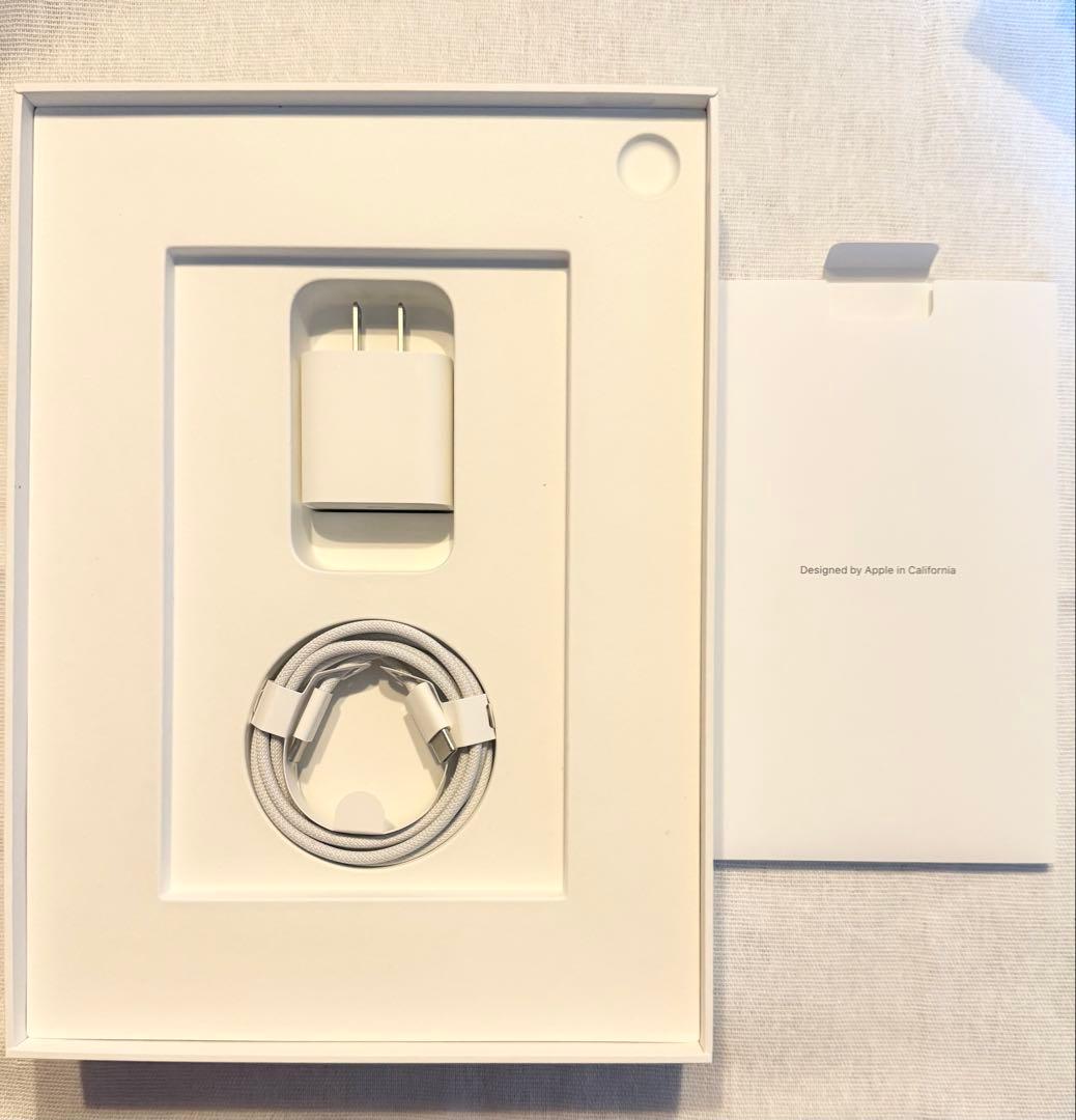 iPad 第10世代 Wi-Fi 64GB ブルー 極美品 フィルム ケース付