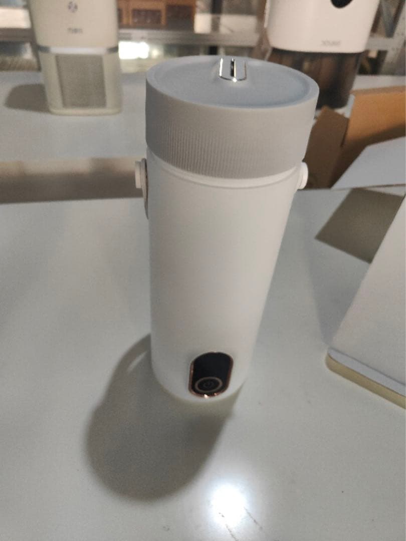 電気ケトル ワイヤレスポータブル充電式沸騰水カップ 300W急速加熱/27000