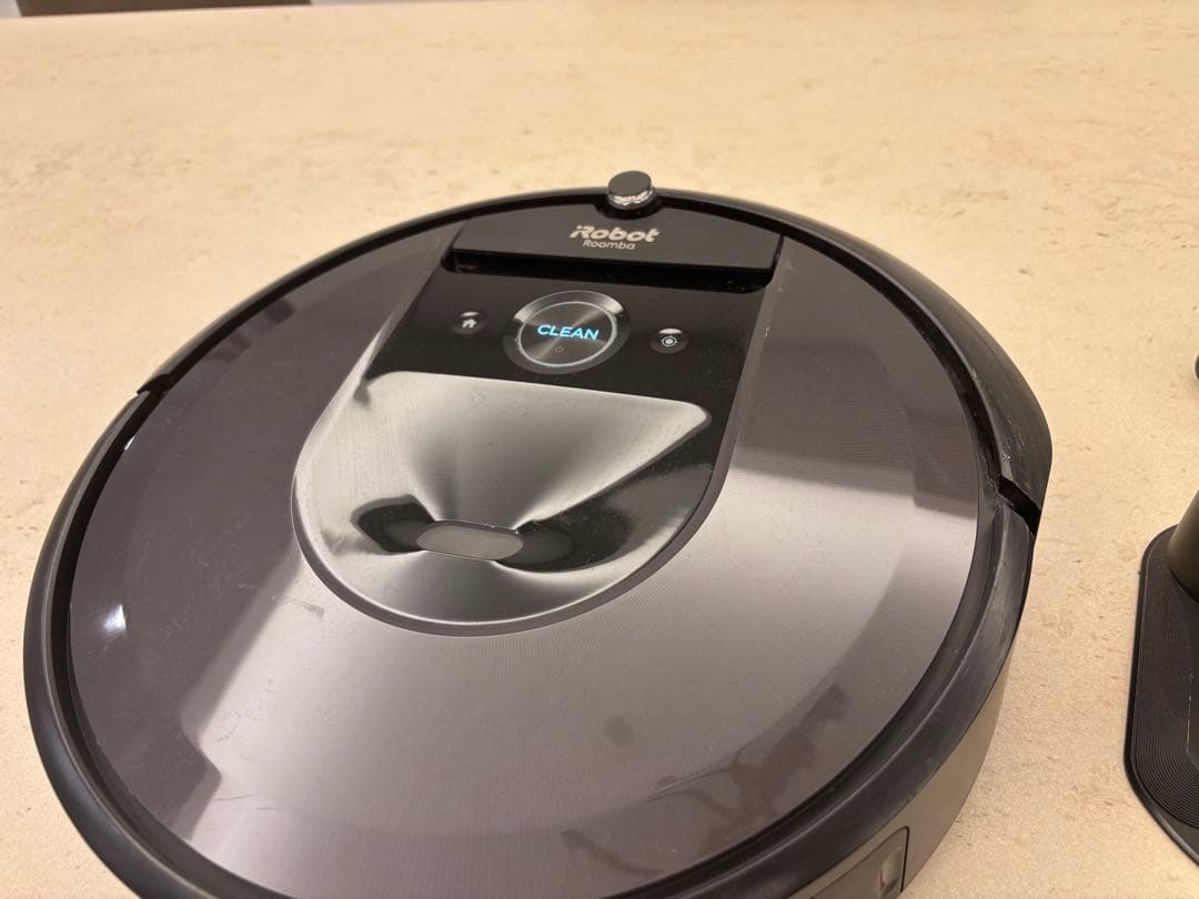 iRobot Roomba i7 ロボット掃除機 本体
