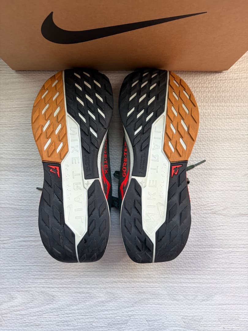 【極美品】Nike PEGASUS TRAIL 5 　ゴアテックス 26.0箱付