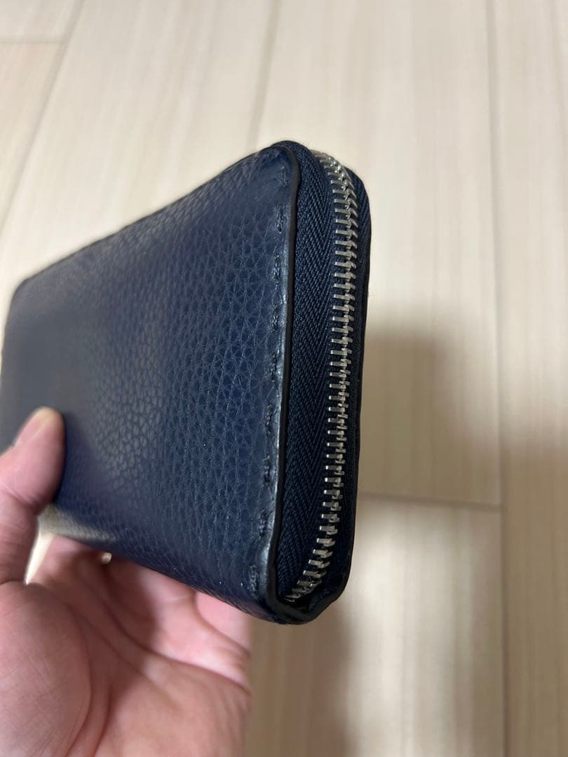 FENDI 長財布ラウンドファスナー