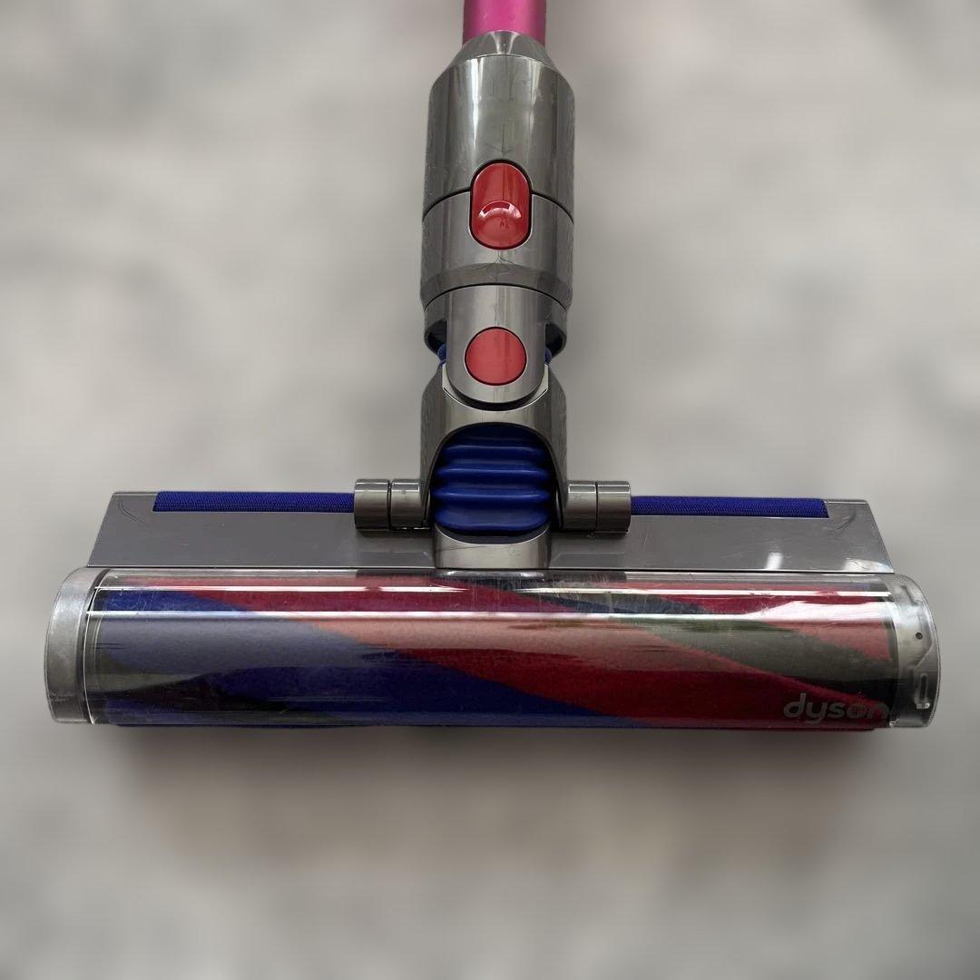 Dyson V8 Slim Fluffy Extraダイソン　掃除機SV10K