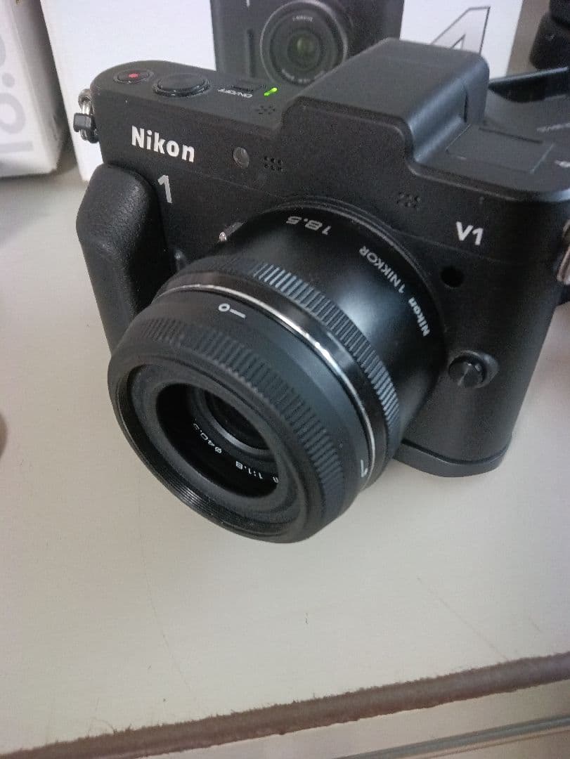 Nikon 1 　V1 FT1 レンズ単3本おまけ付