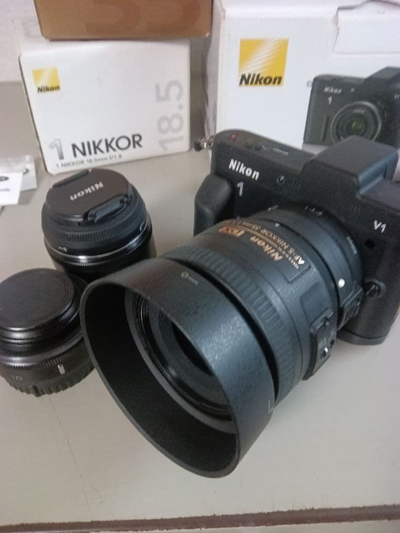 Nikon 1 　V1 FT1 レンズ単3本おまけ付