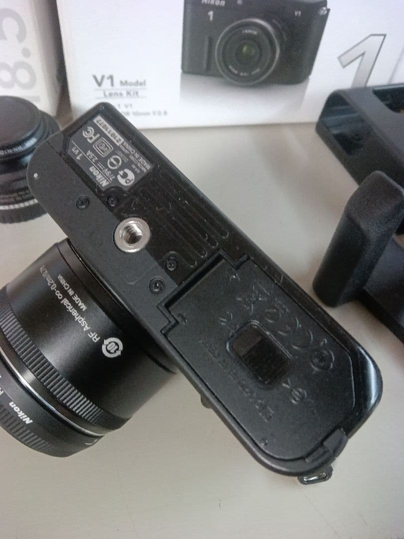 Nikon 1 　V1 FT1 レンズ単3本おまけ付