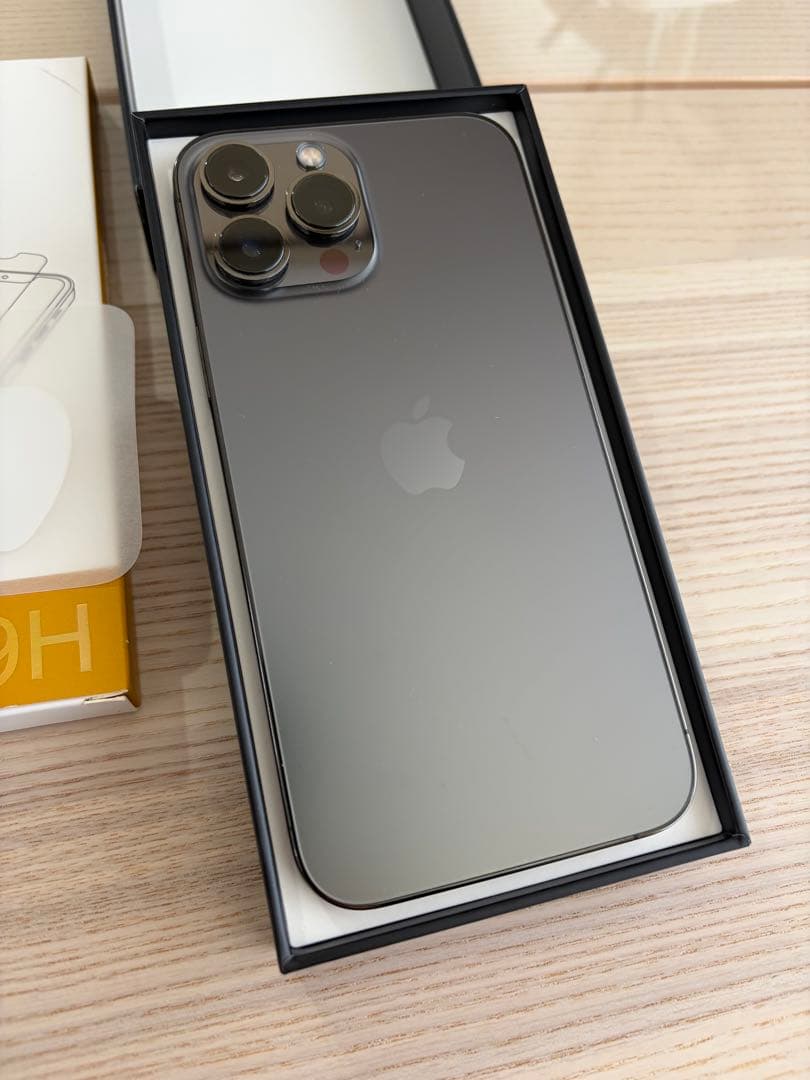 超美品、Apple iPhone 13 Pro max 256GB グラファイト