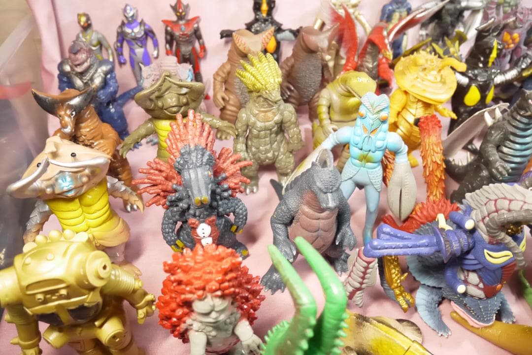 ウルトラ怪獣シリーズ　ギガキマイラ　など　怪獣ソフビ　68体