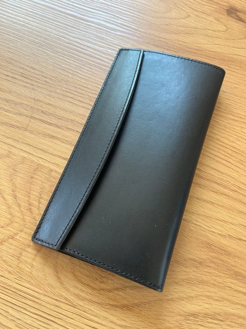 ブラックレザー長財布 m+ エムピウ
