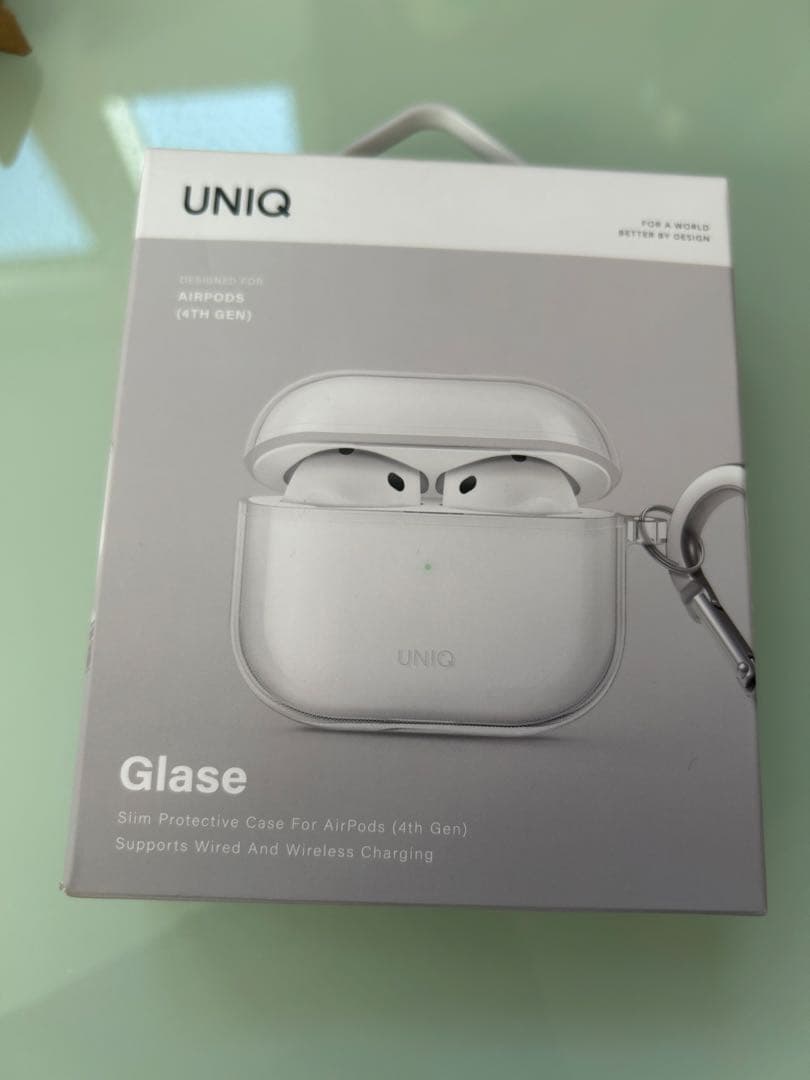 AirPods4ノイズキャンセリング搭載　カバー付き