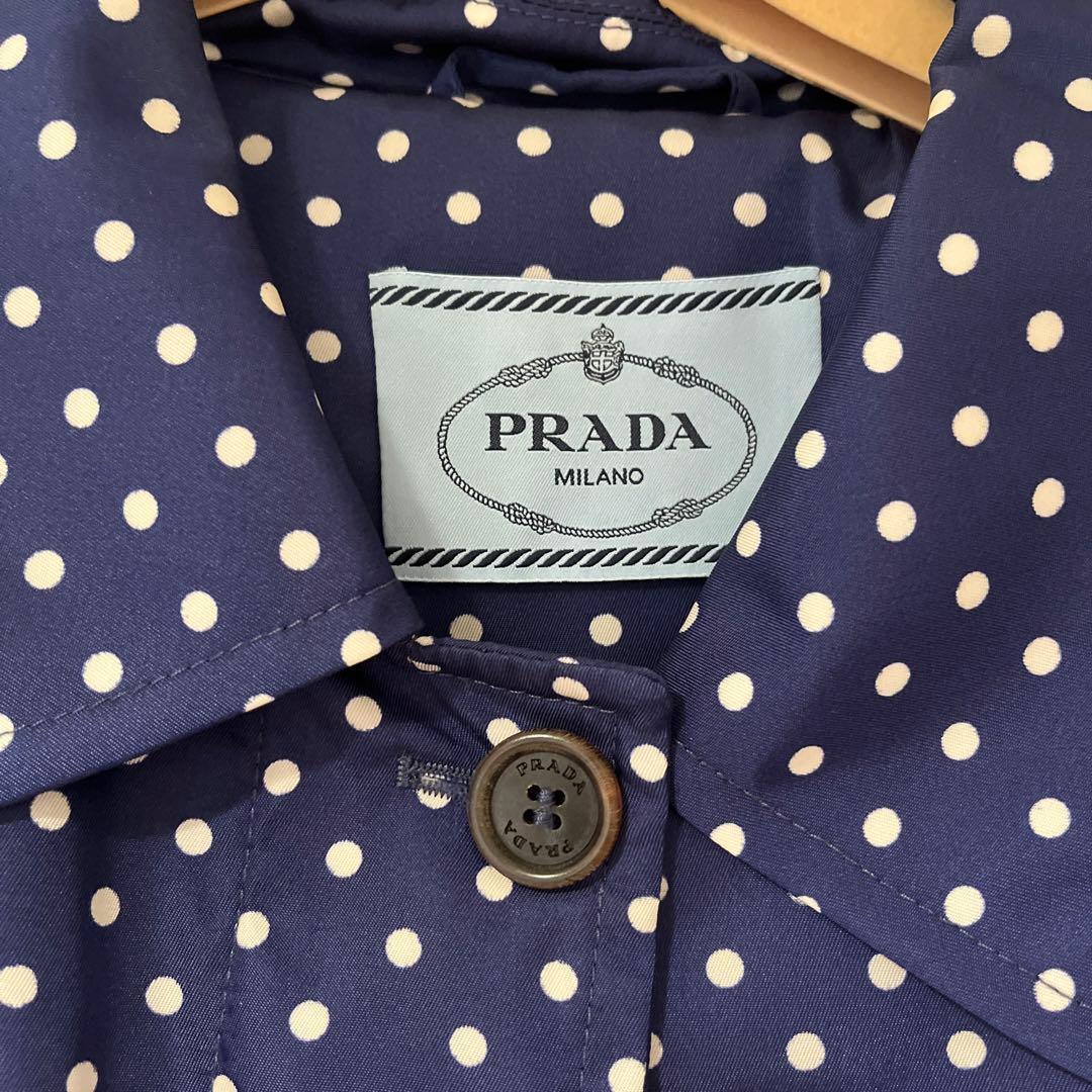 PRADA ドットコート ネイビー　40サイズ