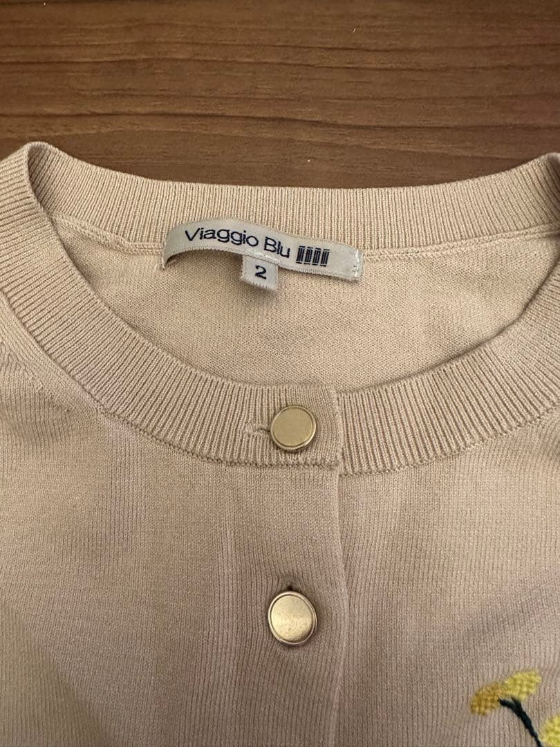 ヴィアッジョブルーミモザシリーズ　カーディガン お値下げ中