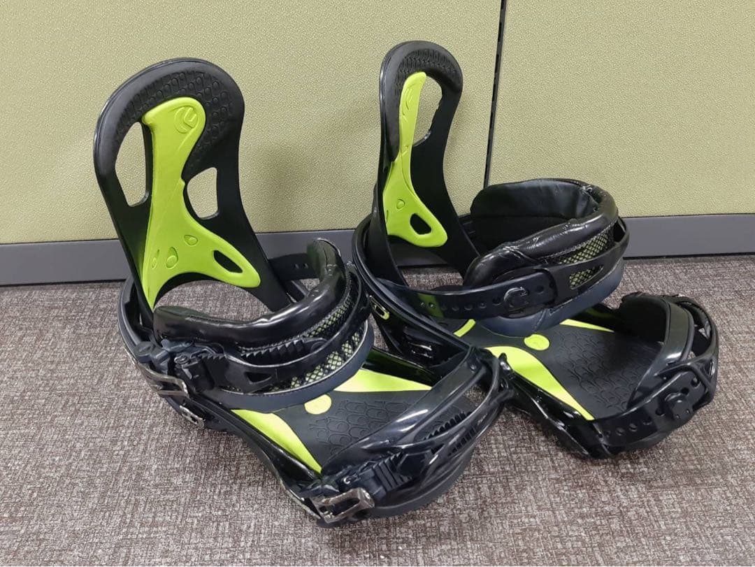 フラックス　ビンディング　DS 30　Mサイズ　flux　スノーボード