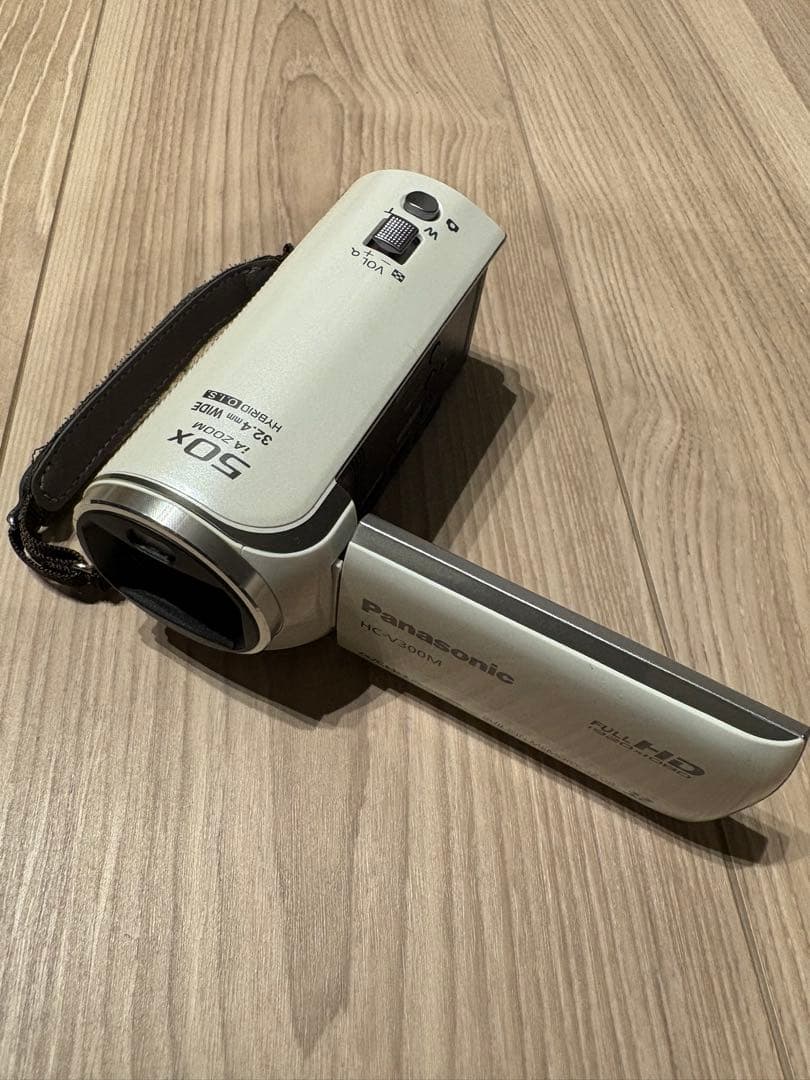 Panasonic V300M 32GB デジタルフルハイビジョンカメラ