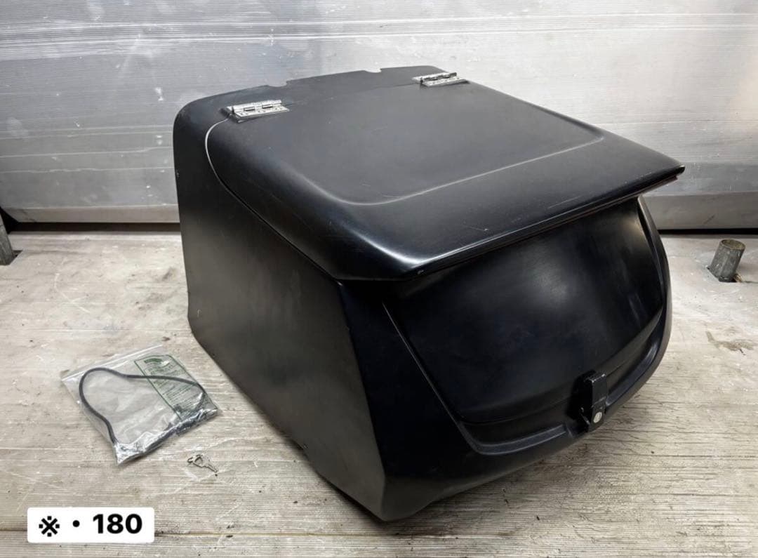 再出品！WORLD WALK リアボックス