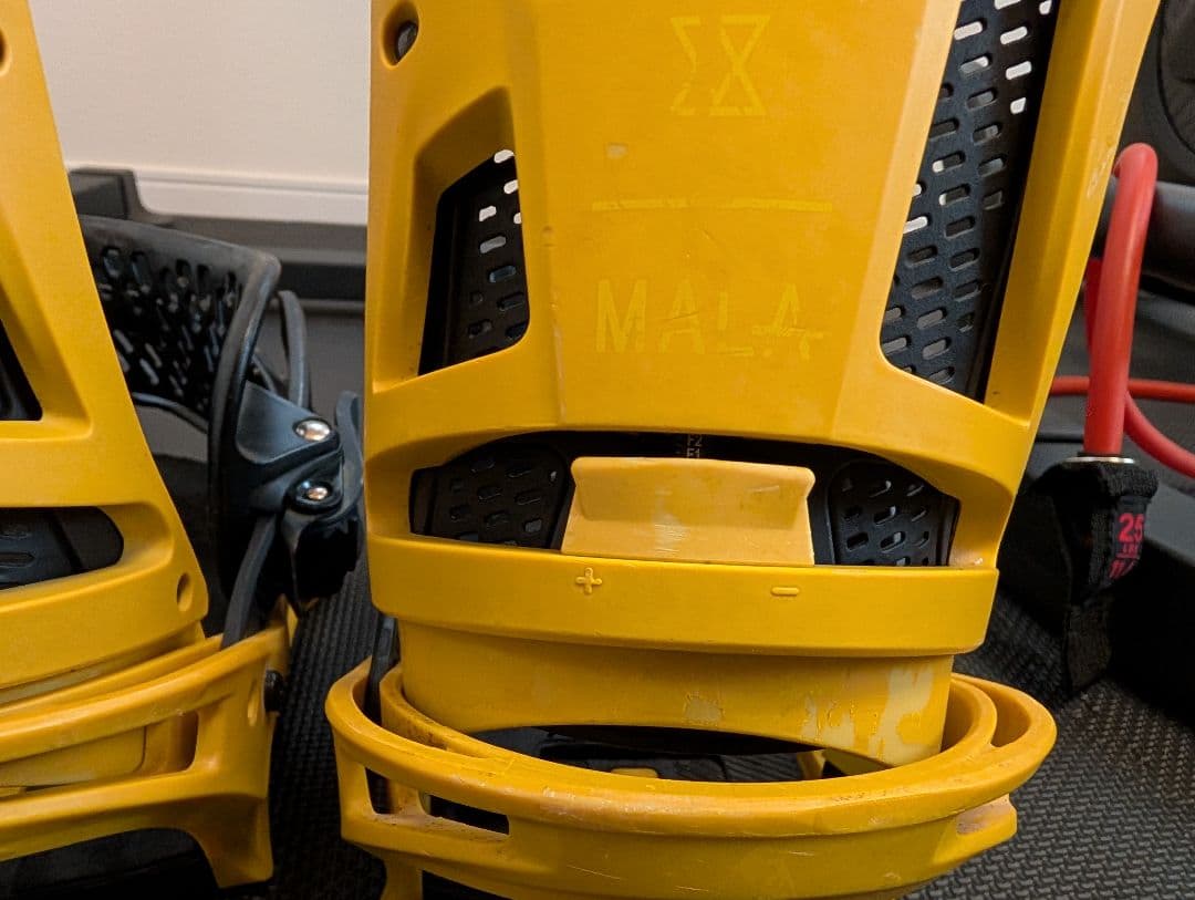 Burton Malavita ビンディング イエロー/ブラック