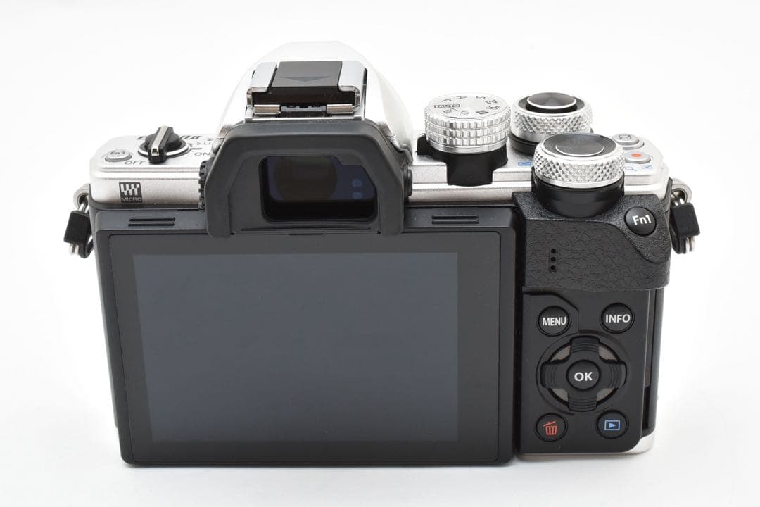 Olympus OM-D E-M10 Mark III ダブルズームキット