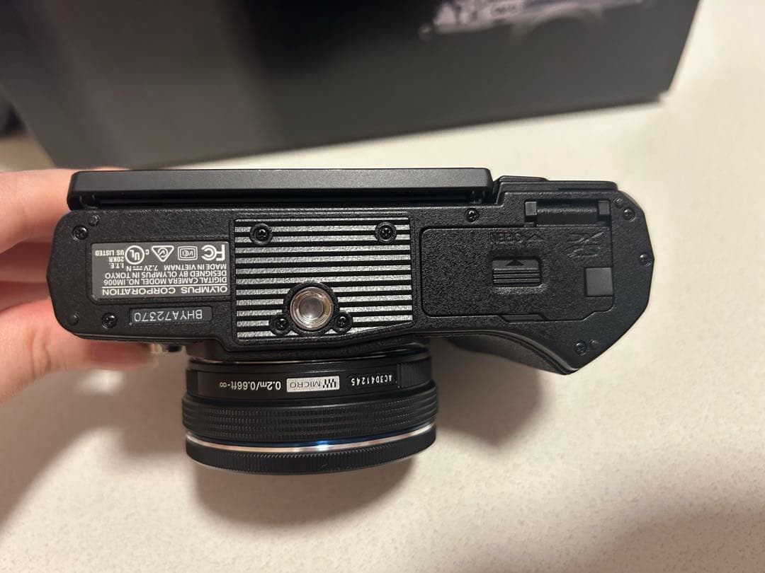 【極美品】OLYMPUSOM-DE-M10 Mark III ダブルズームキット