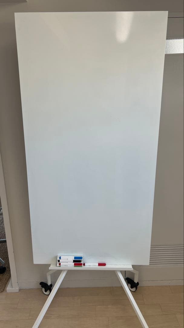 IKEA エロヴェン　ELLOVEN ホワイトボード