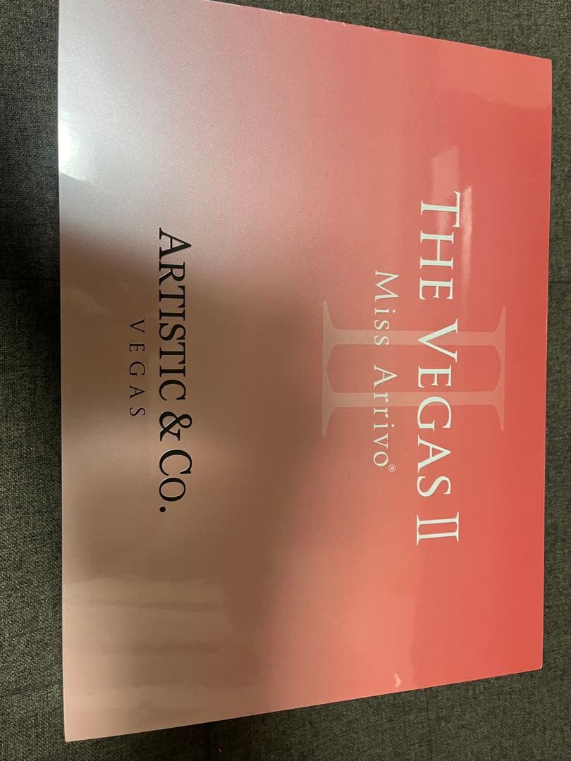 美顔器⭐️中古美品⭐️ARTISTIC&CO⭐️VEGAS Ⅱ⭐️専用美容液付き
