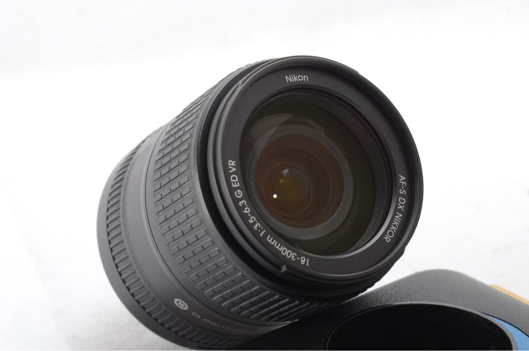 Nikon AF-S DX NIKKOR 18-300mm VR 《元箱付》