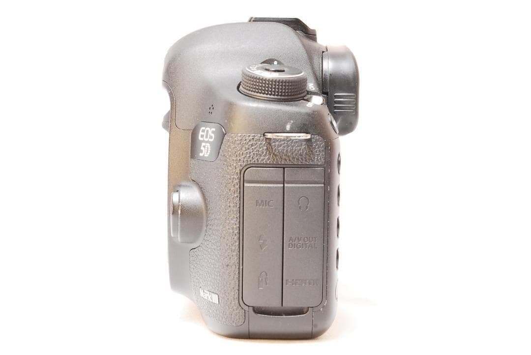 プロ品質をあなたに✨美品✨キヤノン EOS 5D MarkⅢ✨超望遠ダブルレンズ