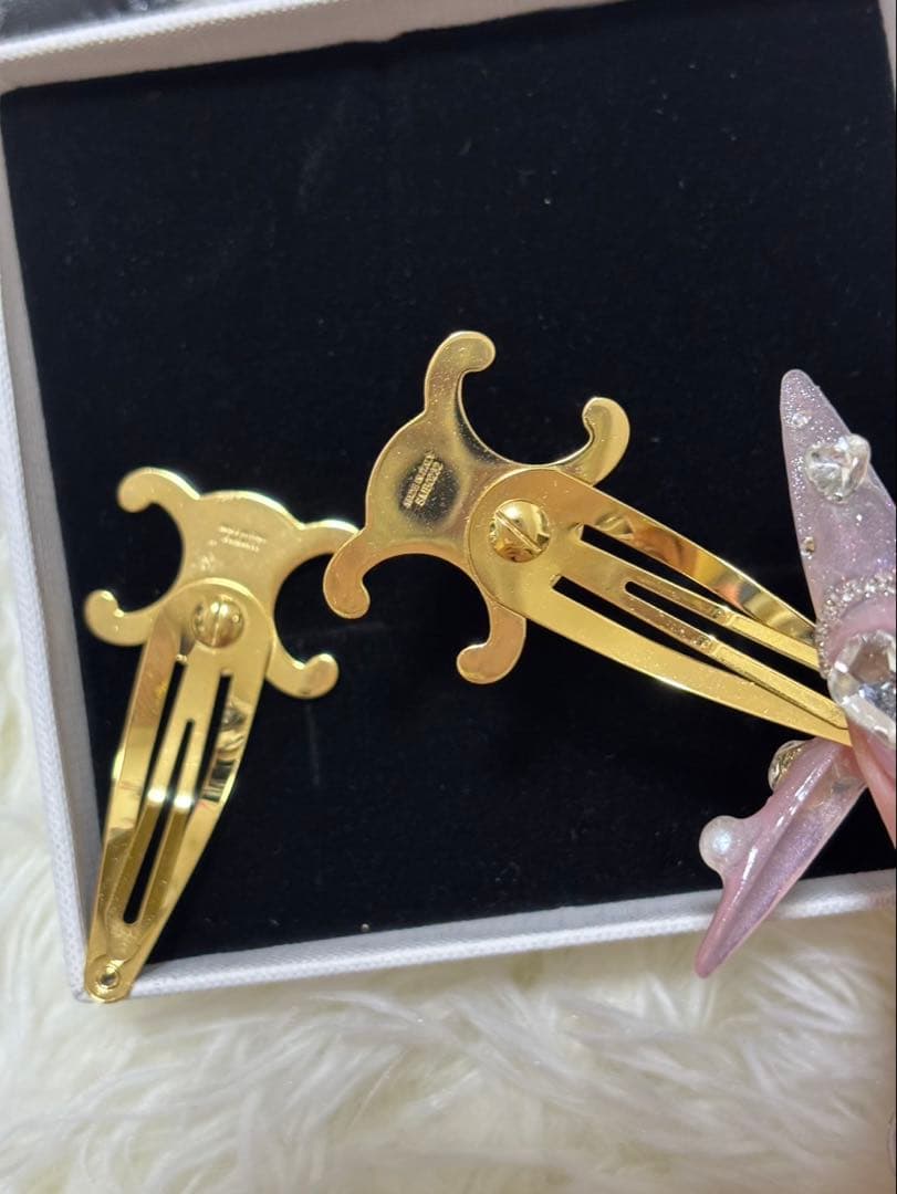 CELINE ゴールド ヘアピン