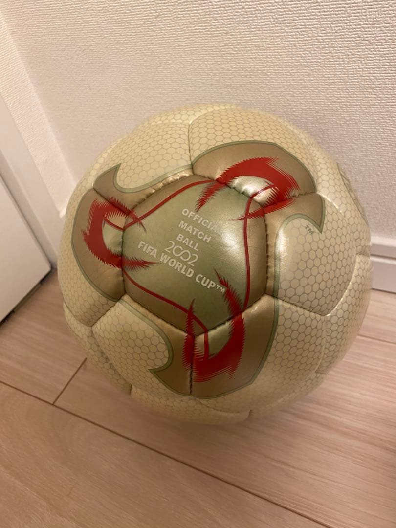 フィーバーノヴァ　アディダス　2002年日韓　ワールドカップ公式試合球