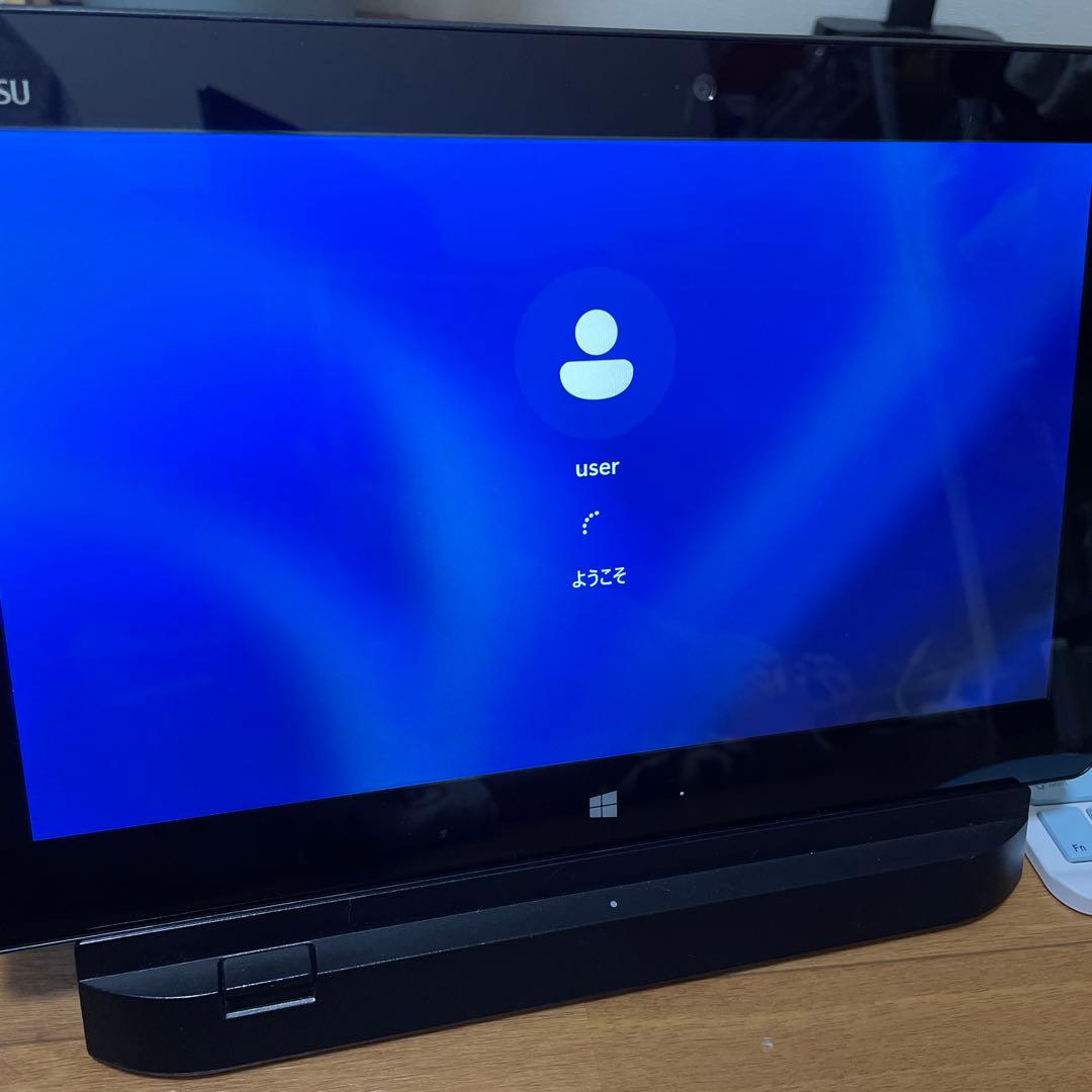 富士通 ARROWS Tab QH616/P本体 +クレードル付