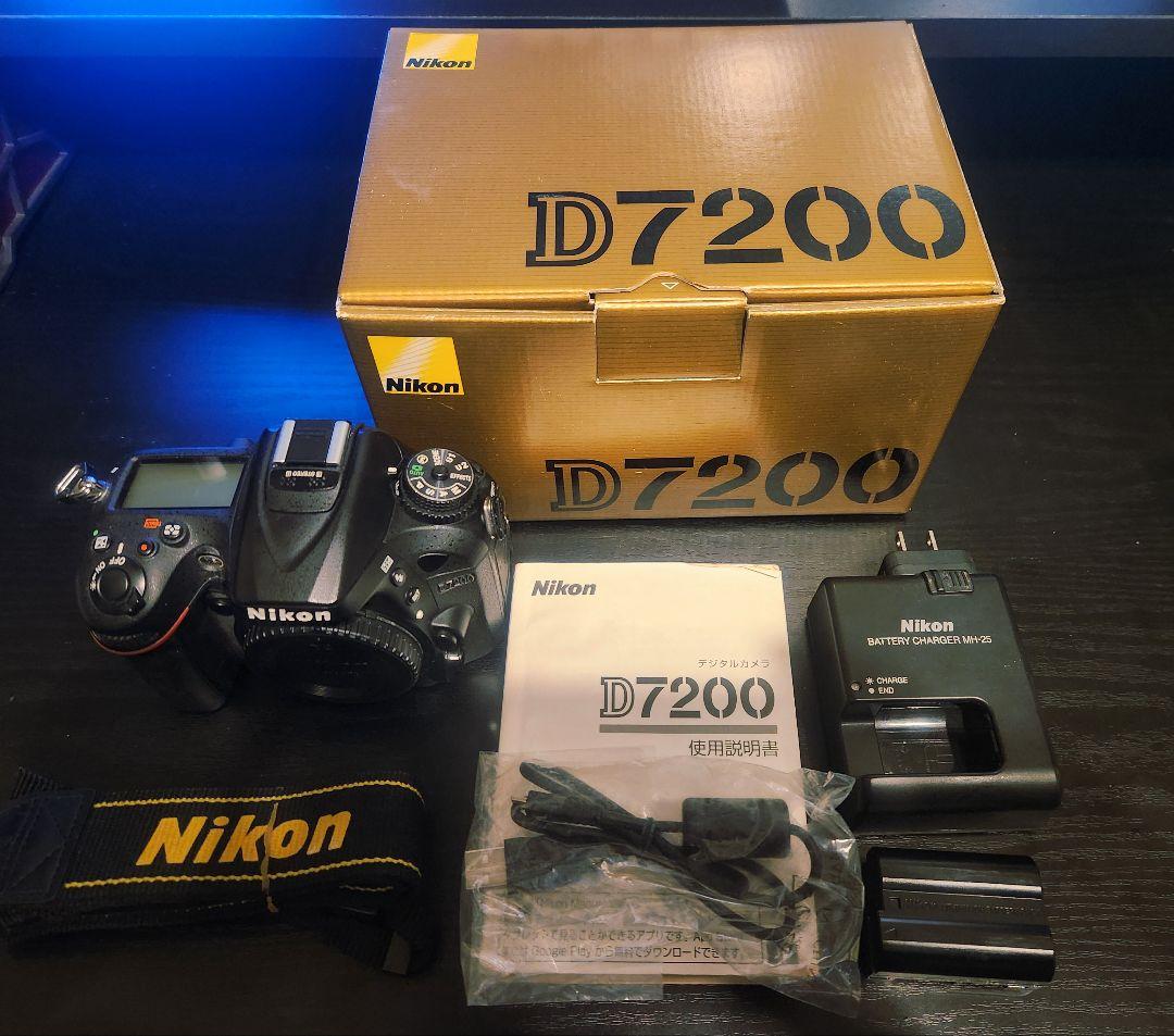 Nikon D7200 本体とBattery Grip