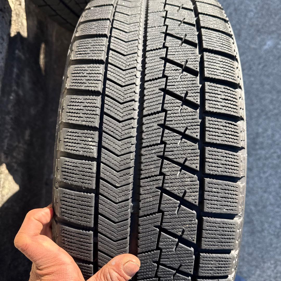 田舎ライダー　30プリウス ツーリングホイール スタッドレスタイヤ付き