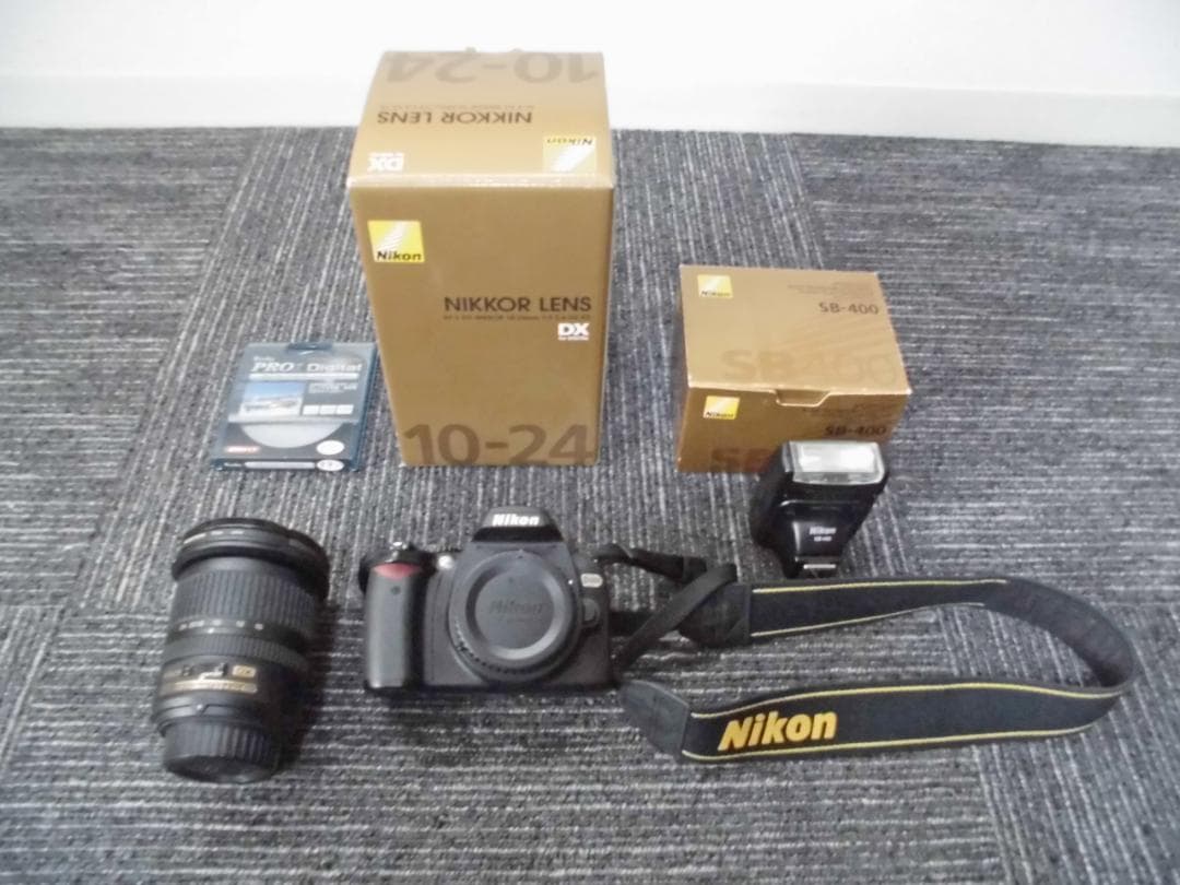 Nikon　超広角ズームレンズ＆デジタル一眼レフカメラD40X＆その他関連部材