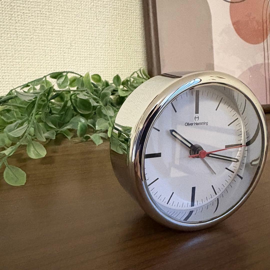 Oliver Hemming アナログ置時計